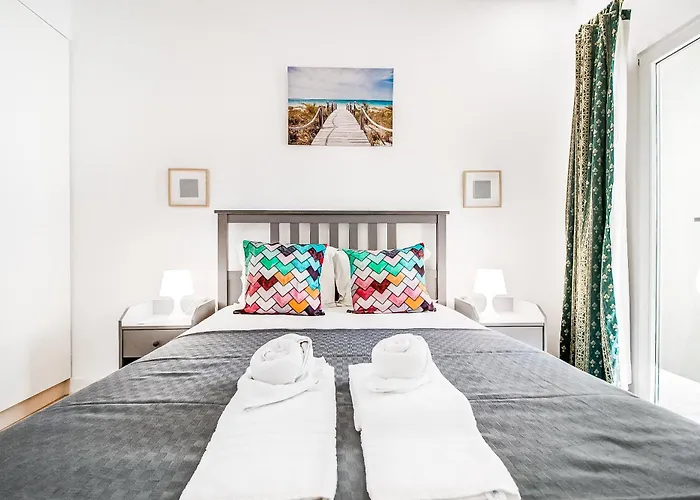 Charming Santos Wpatio *