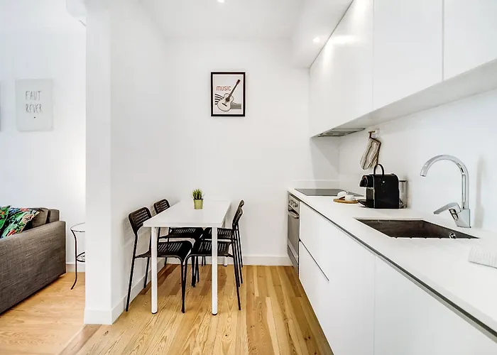 Charming Santos Wpatio *